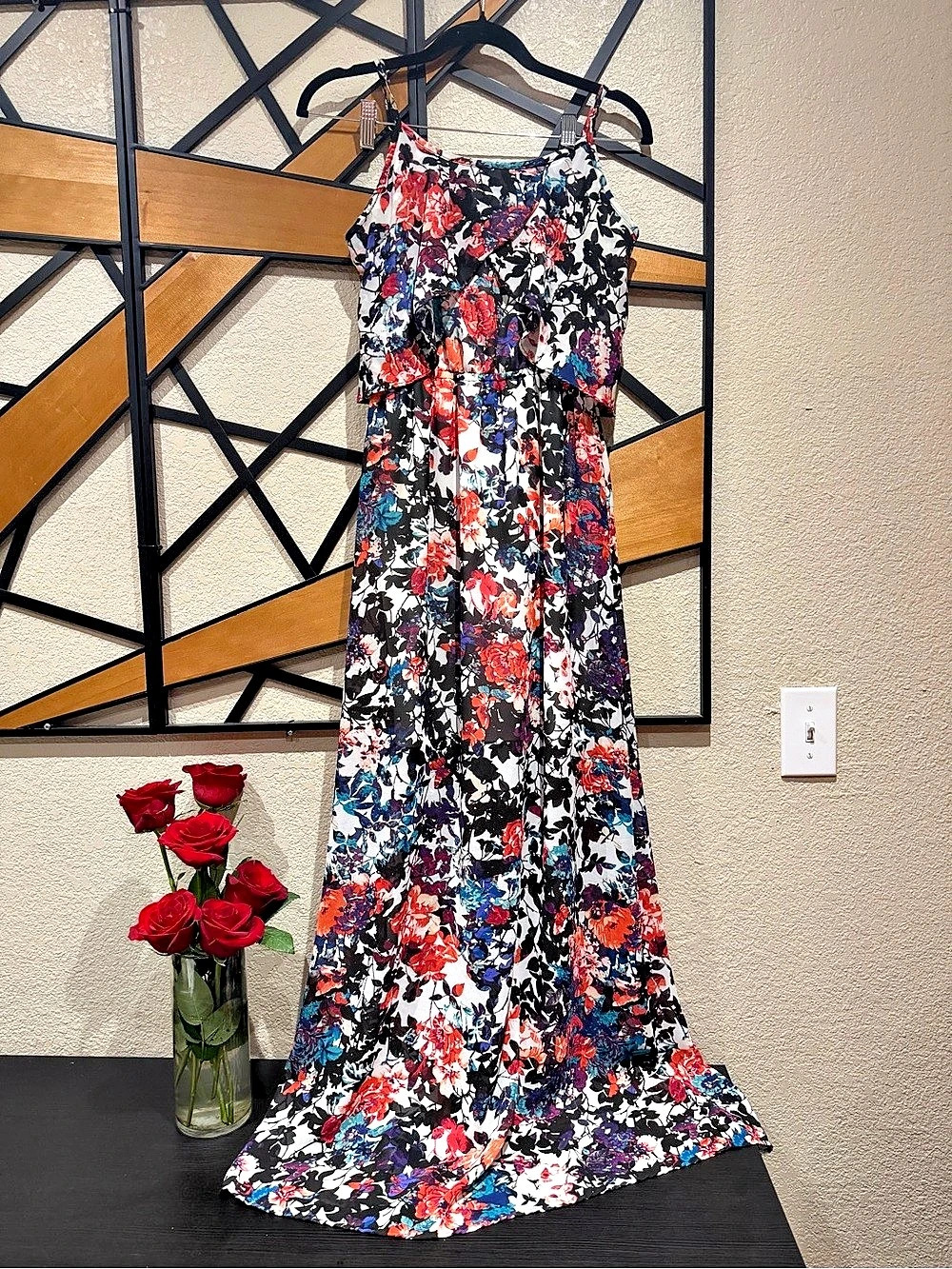 xhiliration Floral Maxi Dress in Black & Red Size Small Like New